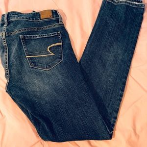 American Eagle size 6 regular skinny jeans